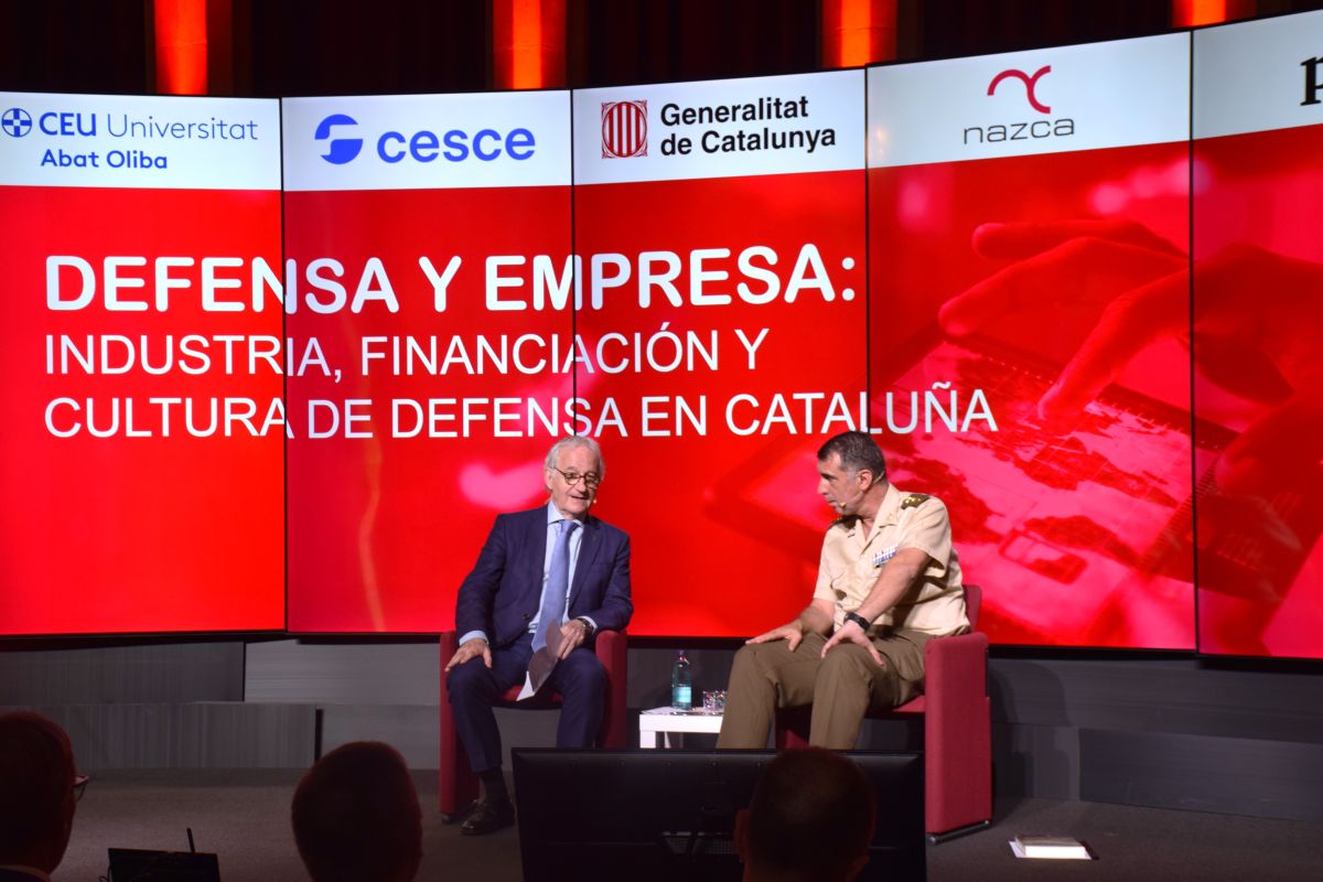 La CEU UAO participa en el debate sobre industria y cultura de defensa en Cataluña